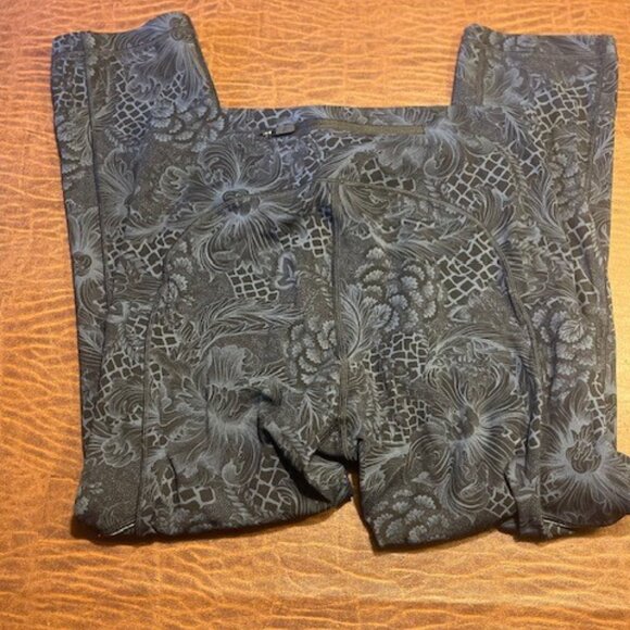 Lululemon 3/4 Leggings Size 6 - Picture 5 of 7